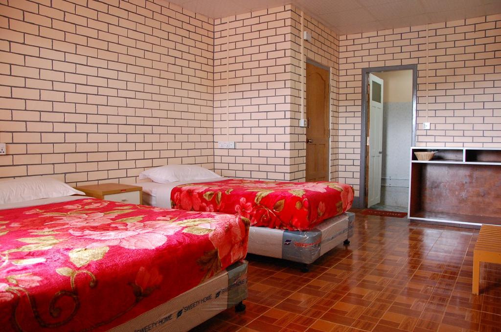 Hostel @ Golden *