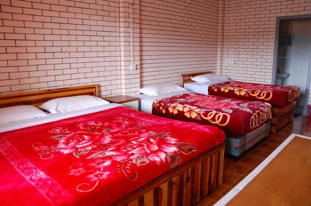 Hostel @ Golden