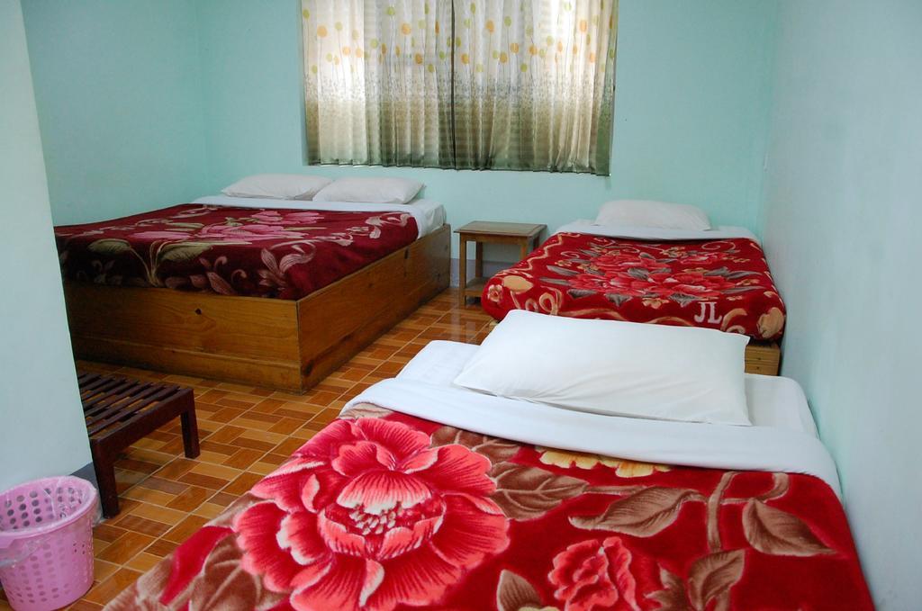 Hostel @ Golden