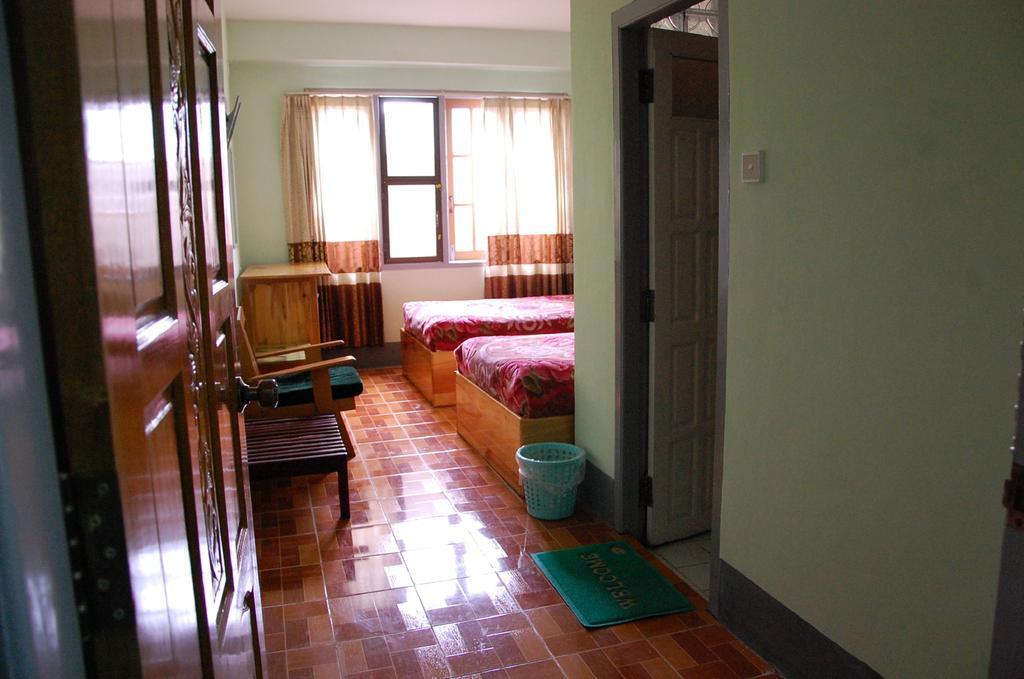 Hostel @ Golden